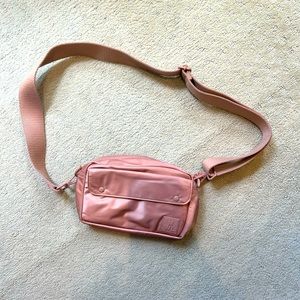 NWOT Madewell nylon camera bag